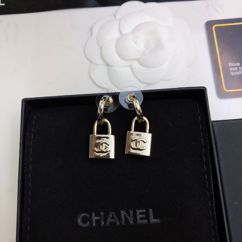 Ch**el earrings